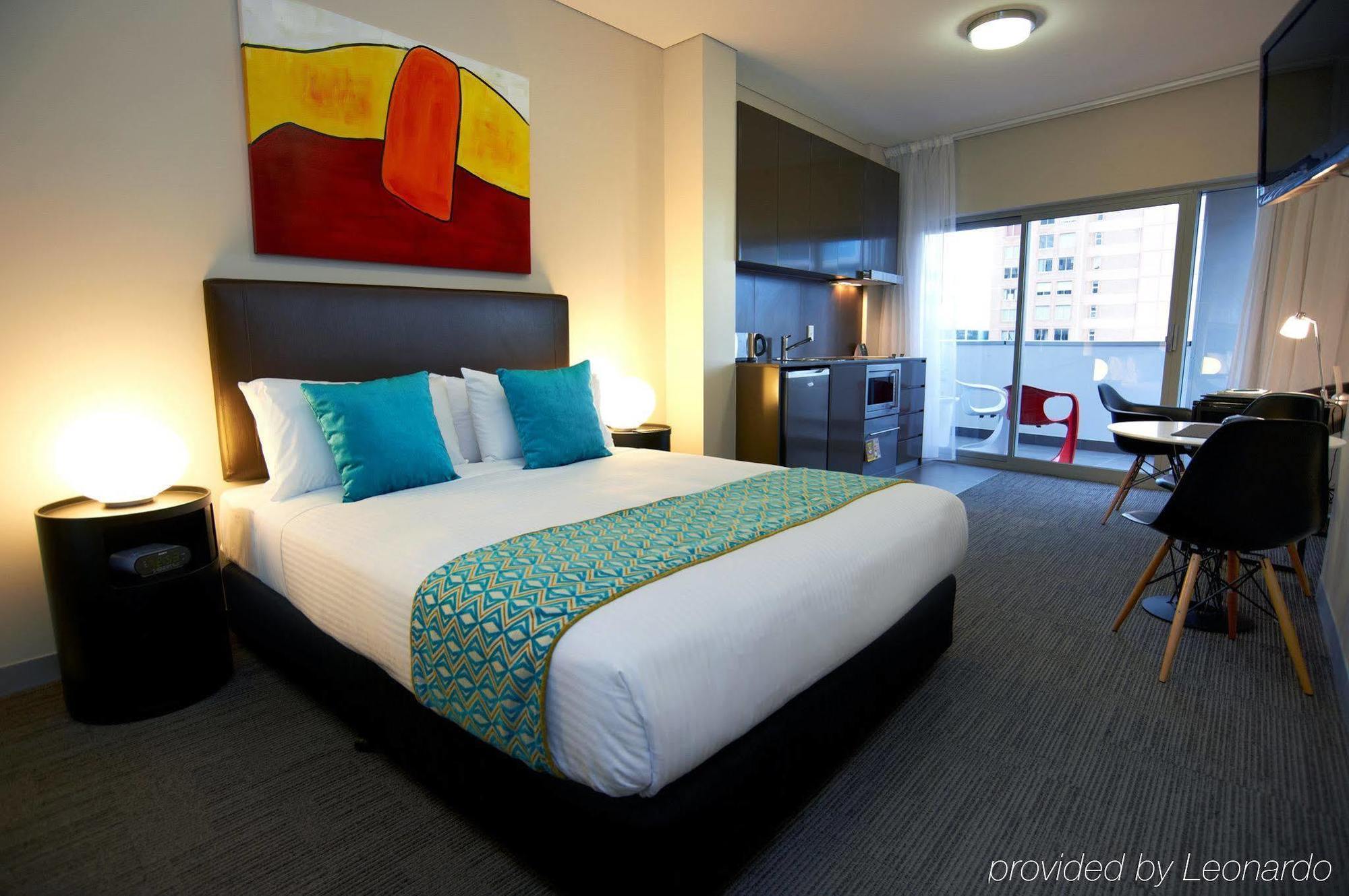 Holiday Inn & Suites Sydney Bondi Junction Esterno foto