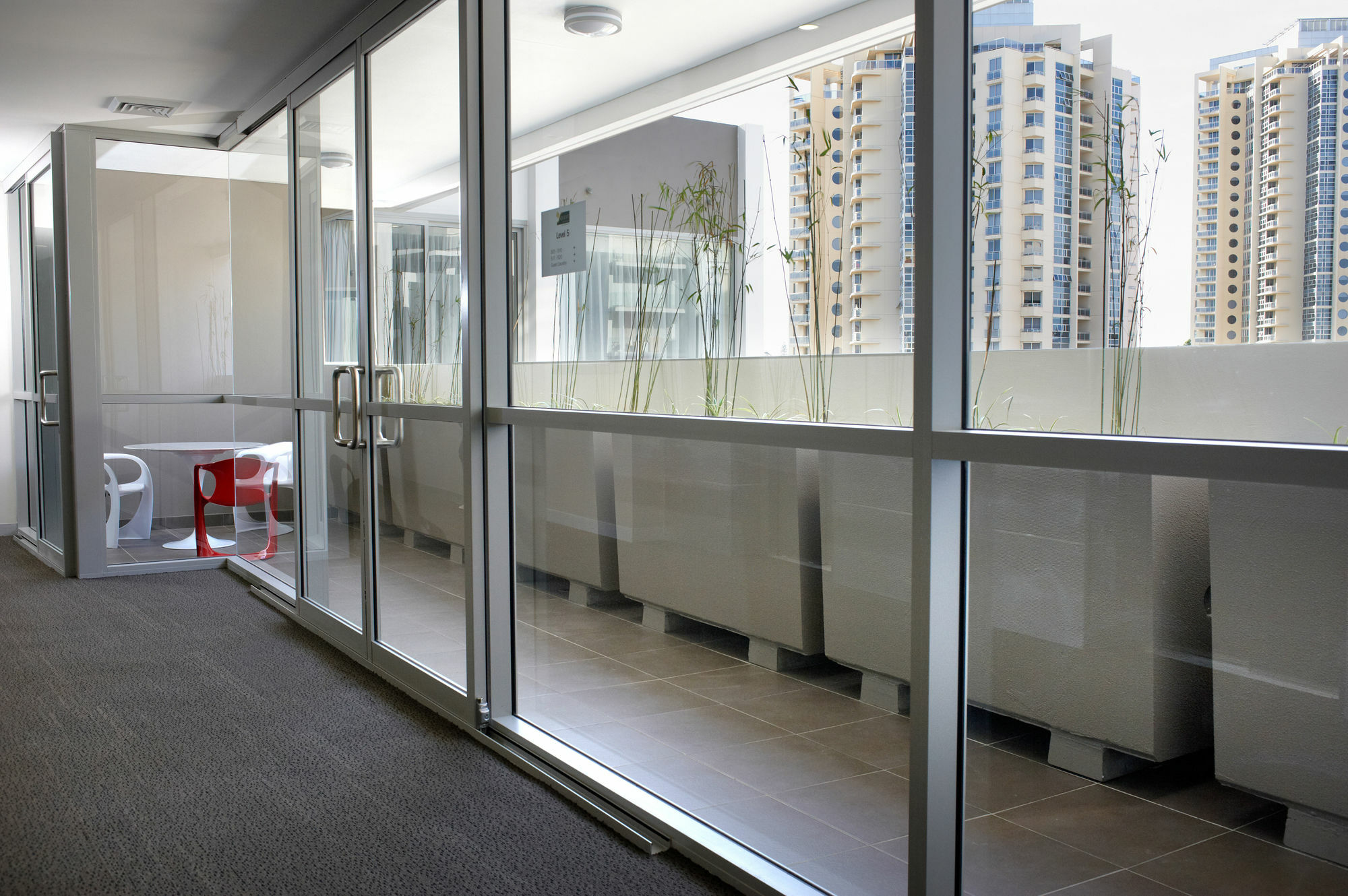 Holiday Inn & Suites Sydney Bondi Junction Esterno foto